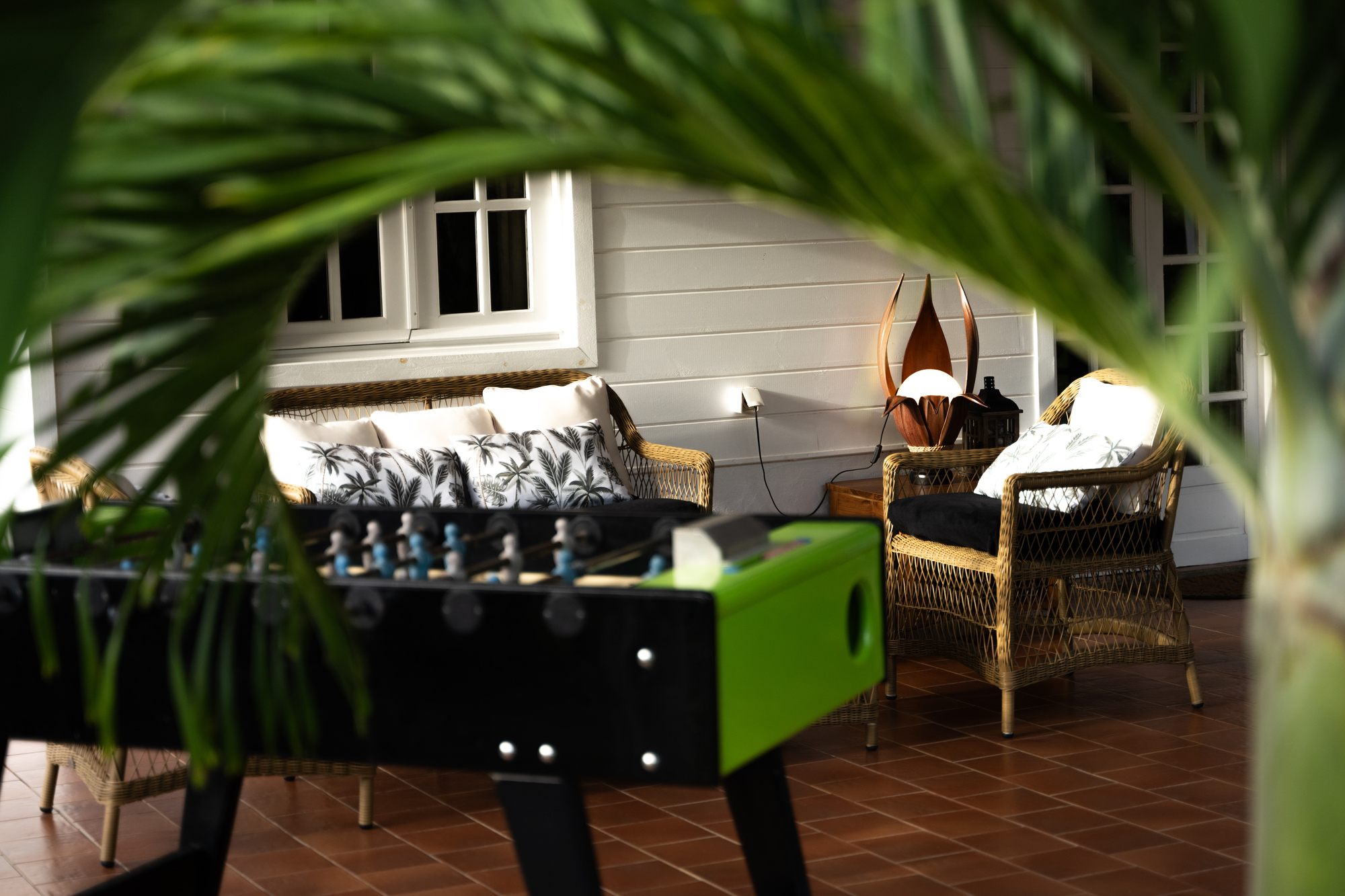 Babyfoot disponible sur la terrasse