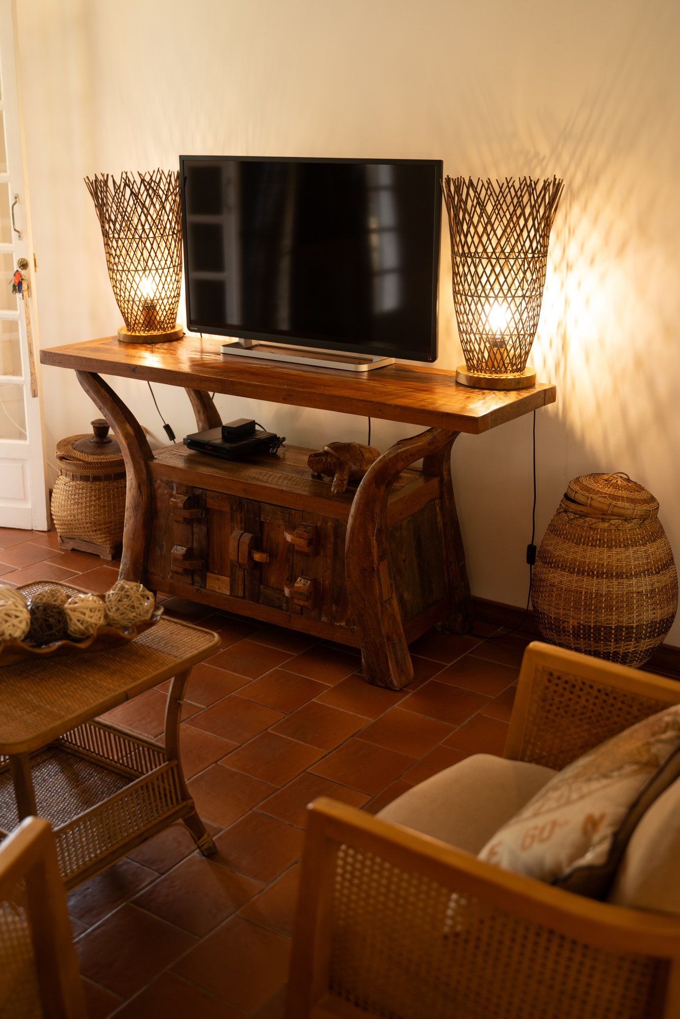 Salon intérieur avec TV